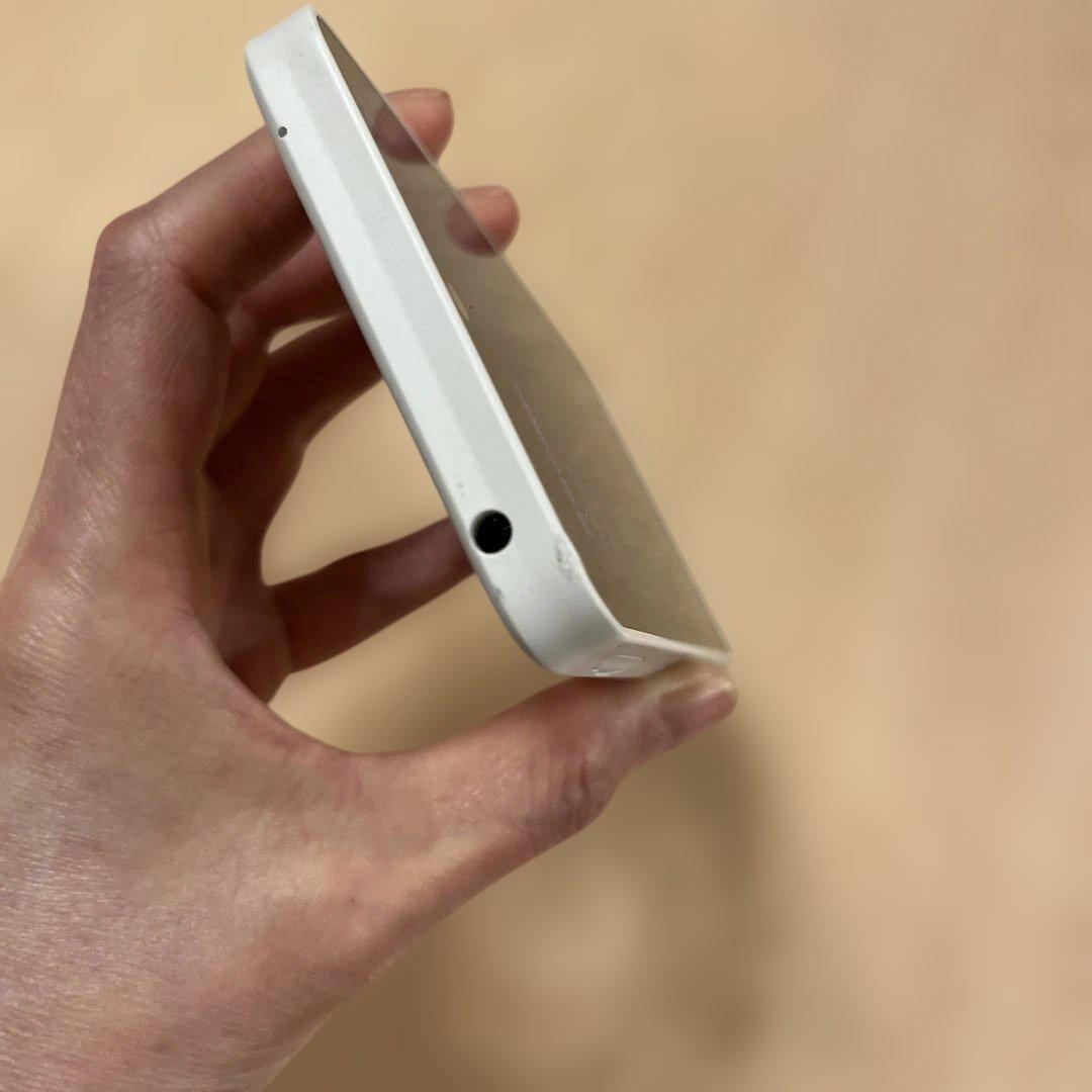 SHARP AQUOS wish3 SH-M25 ホワイト 本体 +充電器