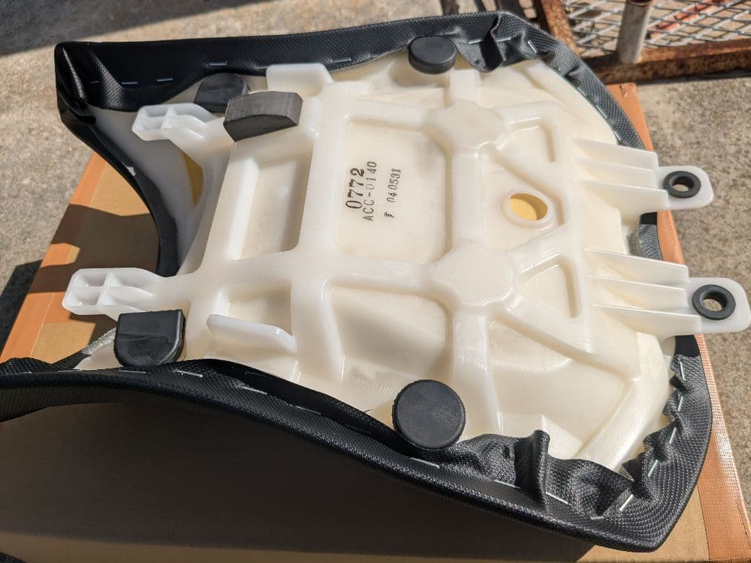 カワサキninja1000 純正ローシート