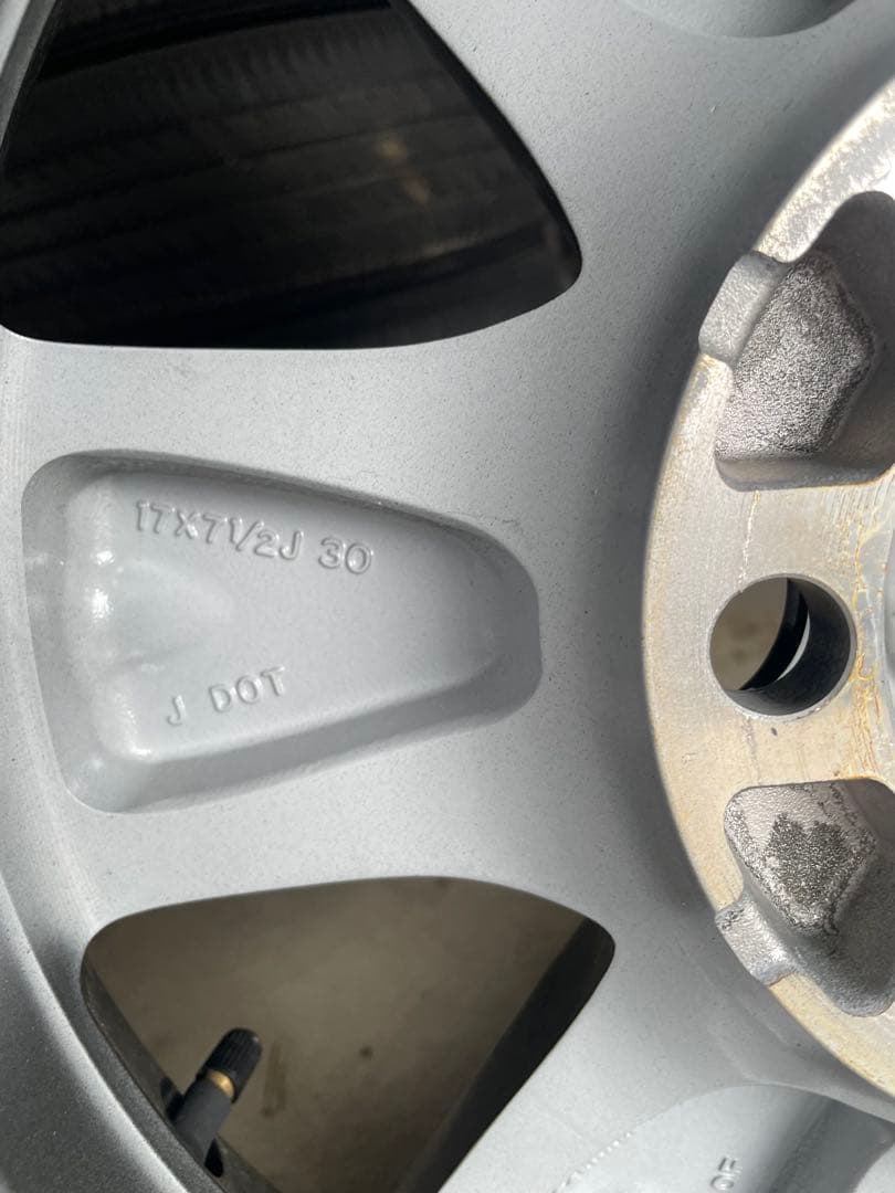 ハイラックス　純正ホイール