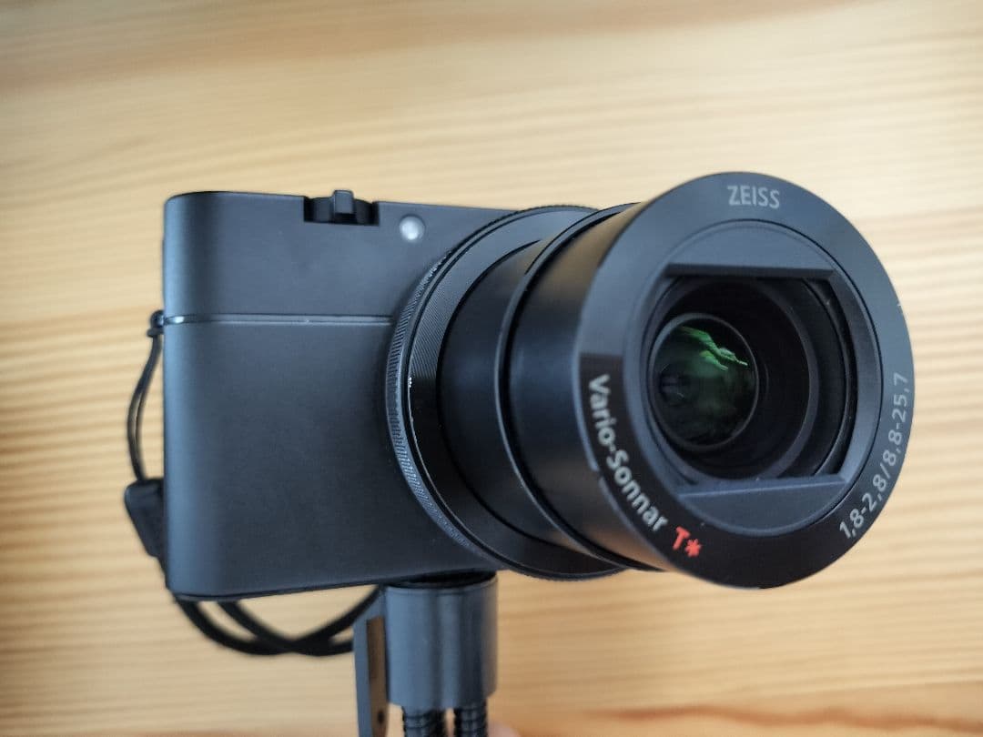 【値下げ】SONY RX100M5（使用回数少・美品)＋バンナイズデジカメケース