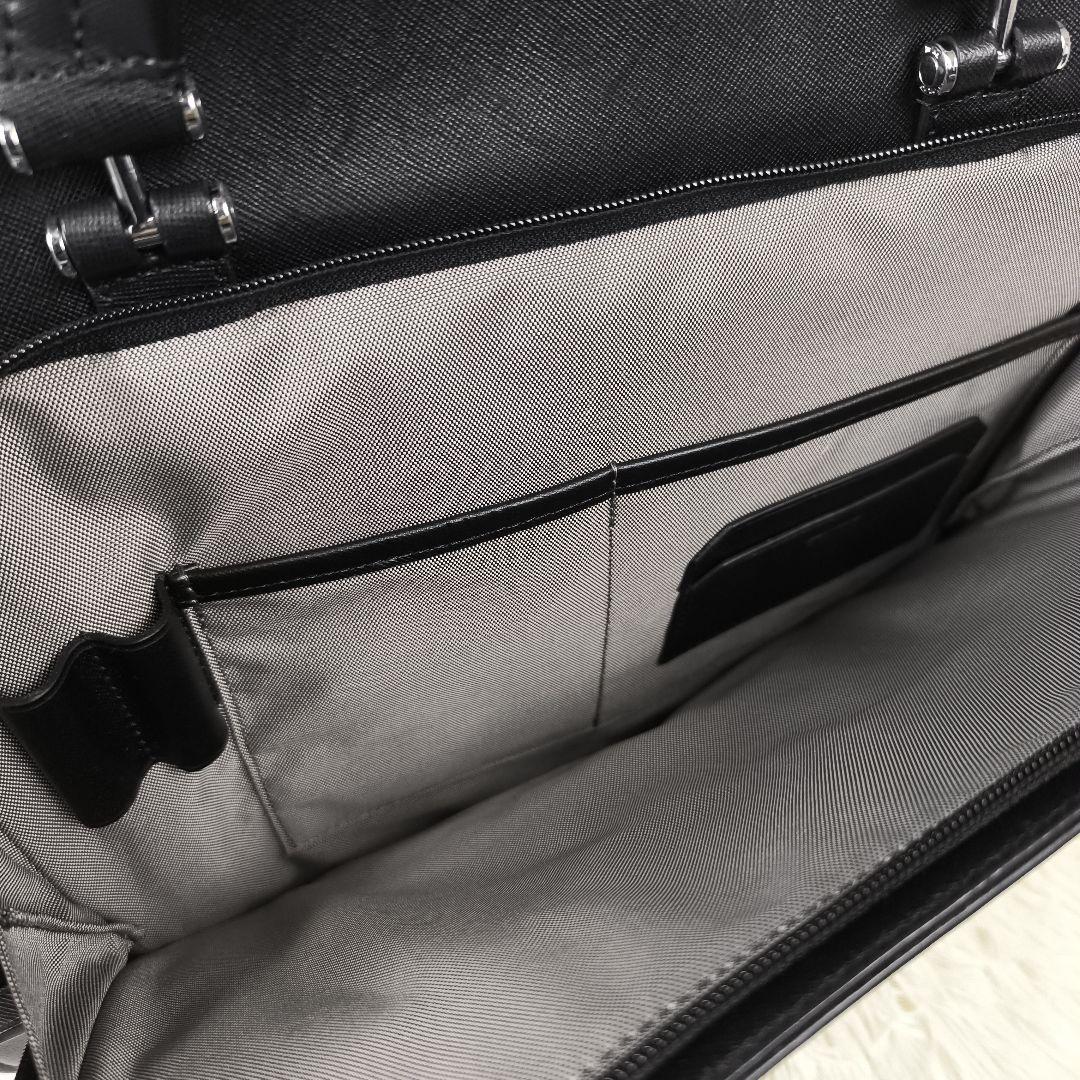 ✨極美品✨ トゥミ ブリーフケース アンソニア レザー 2層 B4 2way 黒