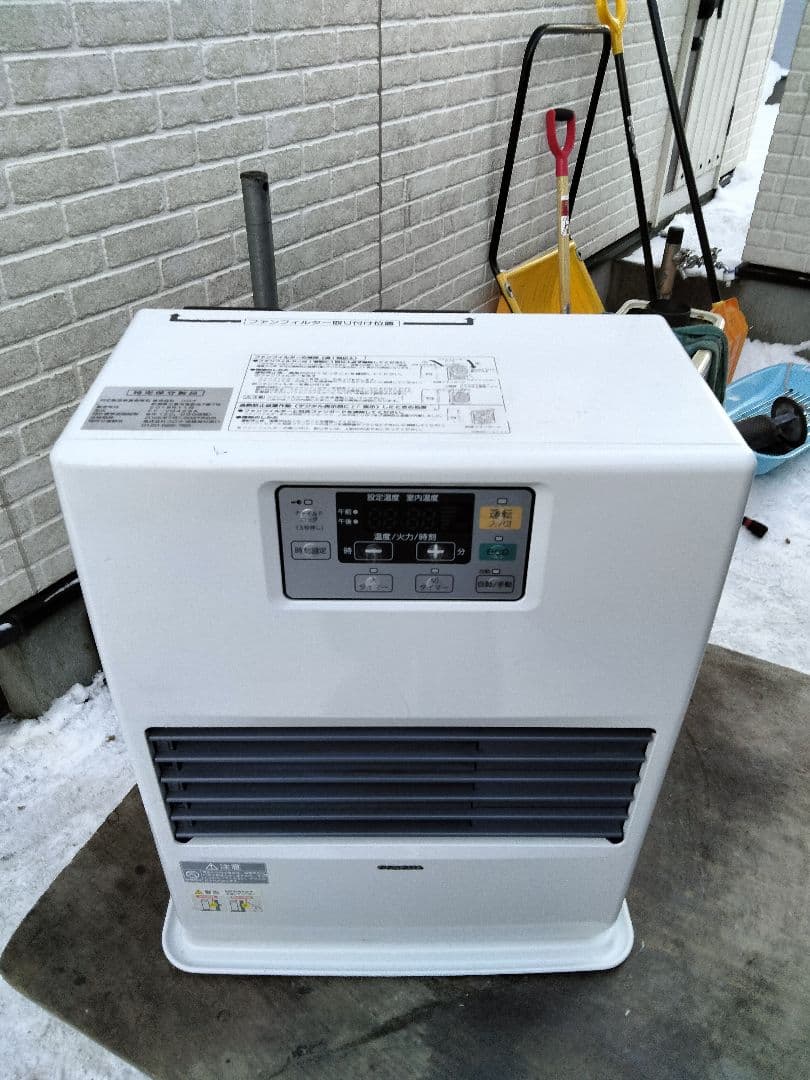 札幌発コロナFF温風石油ストーブ！品番「FF‐VG42SA」2018年式中古品