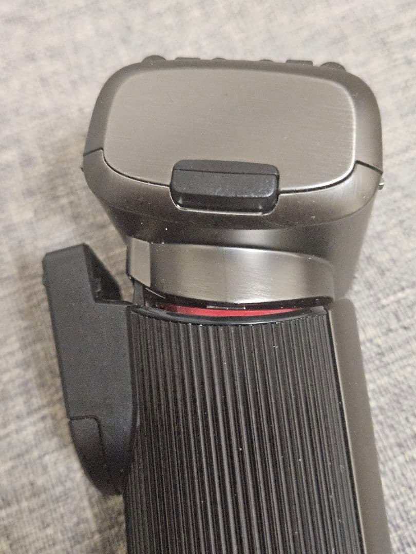 IZUMI　フラッグシップ6枚刃　充電式往復シェーバー　 IZF-E863R-S