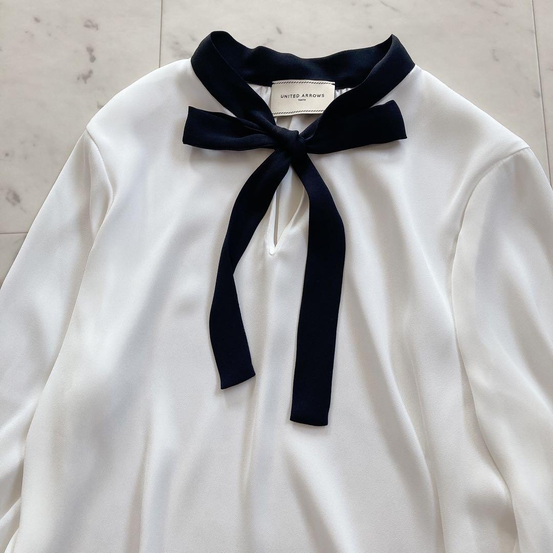 極美品　ユナイテッドアローズ　サテンバイカラー　ボウタイブラウス　とろみブラウス