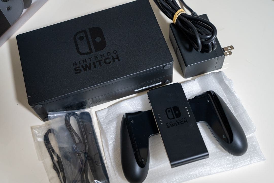 Nintendo Switch　ニンテンドースイッチ　本体