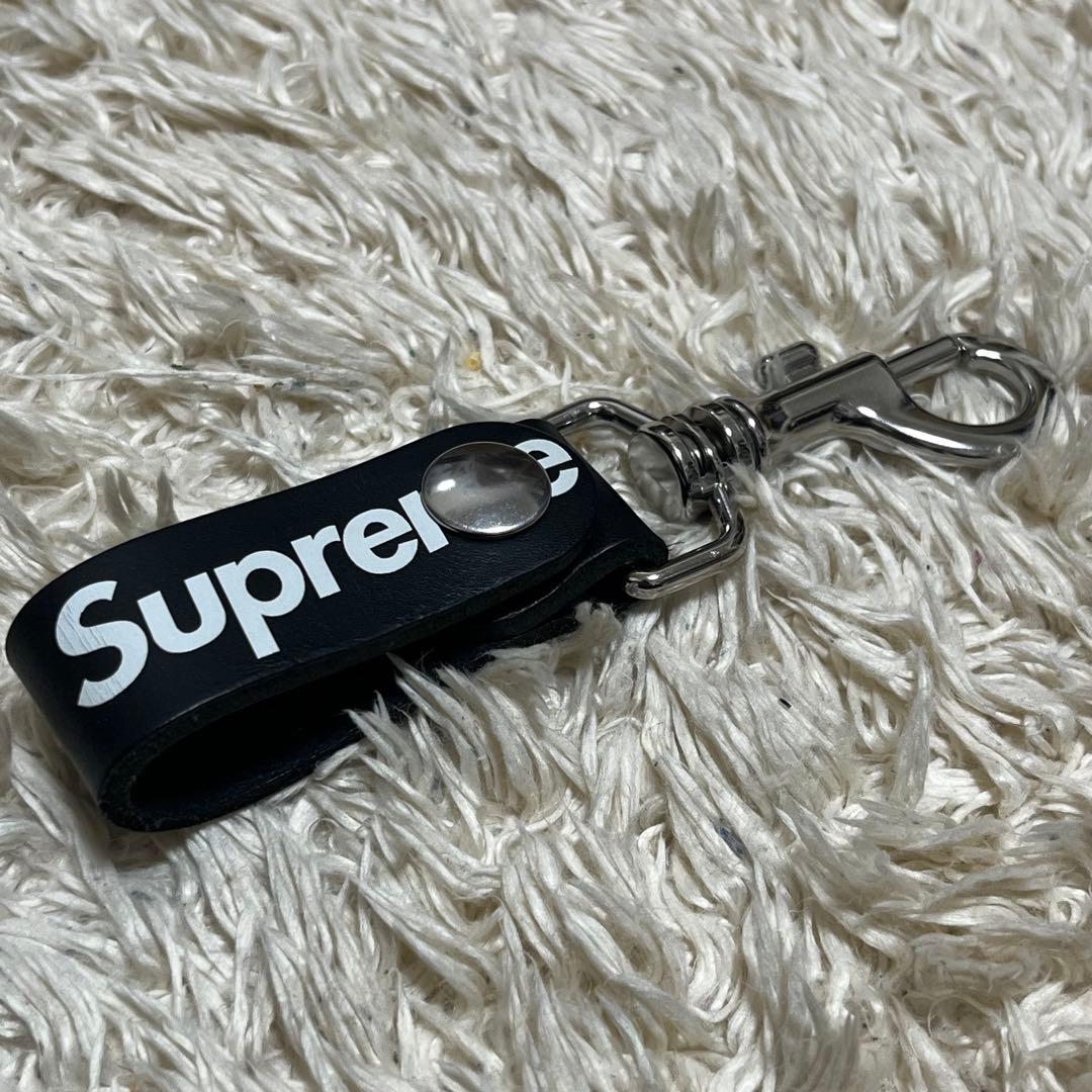 Supreme 黒 レザー キーホルダー　美品