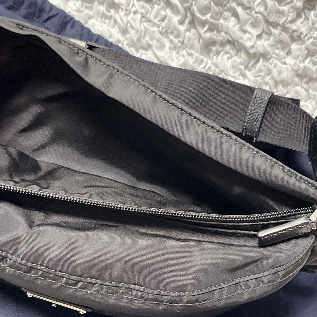 極美品✨プラダ ウエストバッグ テスートナイロン 三角ロゴ　PRADA