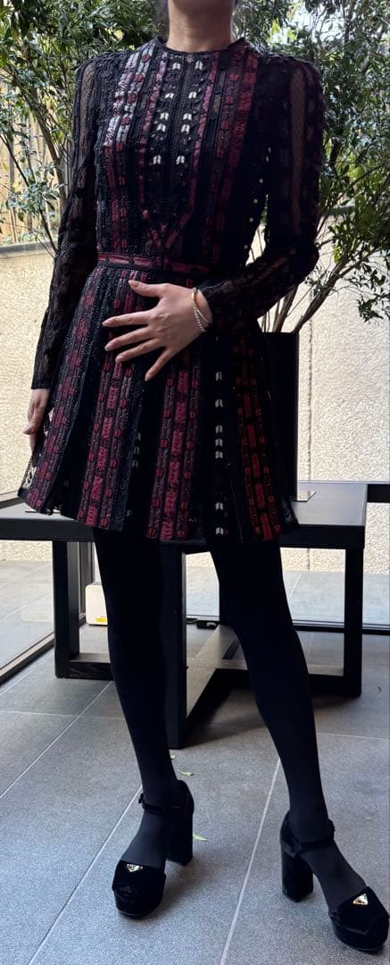 ヴァレンティノ　ドレスライン