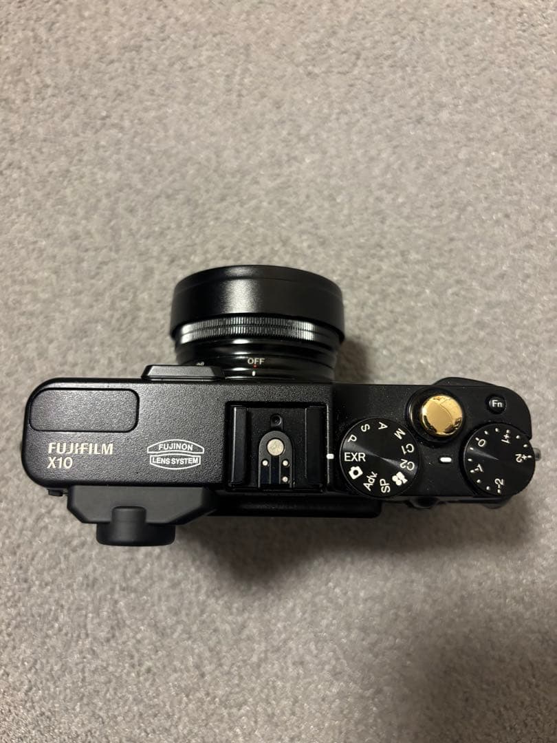 FUJIFILM X10 デジタルカメラ