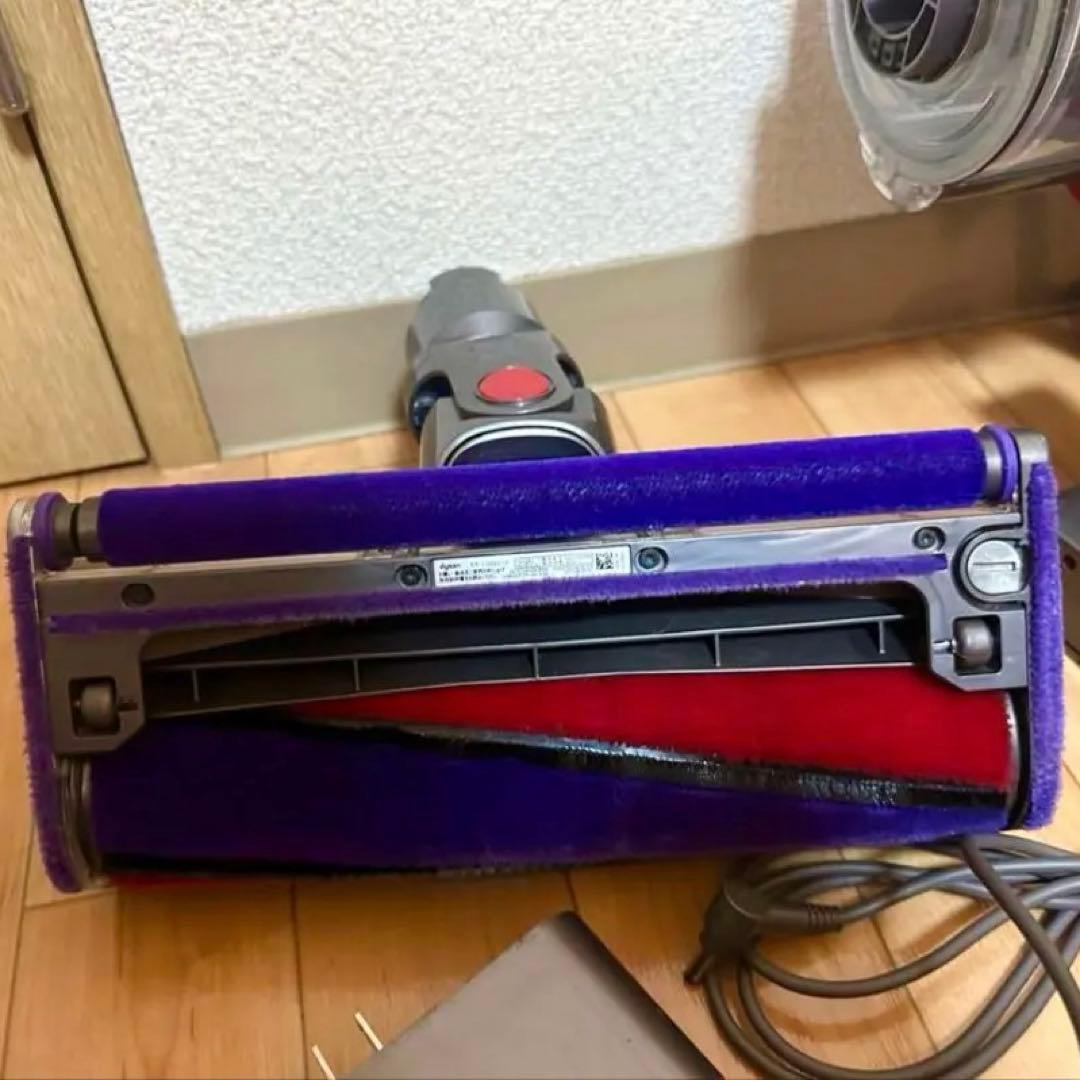 【付属品多数！すぐ使える】Dyson ダイソンSV12 V10 コードレス掃除機