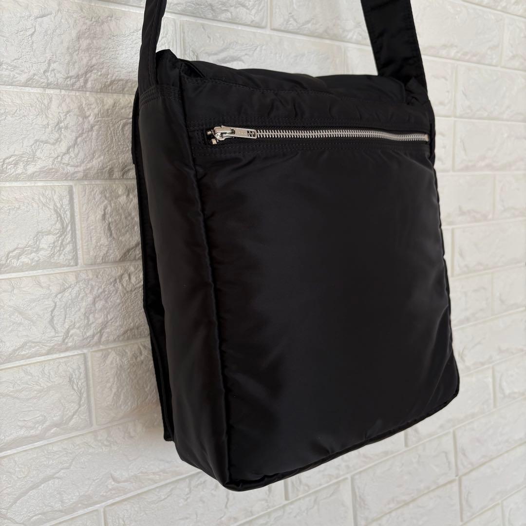 極美品✨希少PORTER ポータータンカーショルダーバッグ　ユニセックス大容量