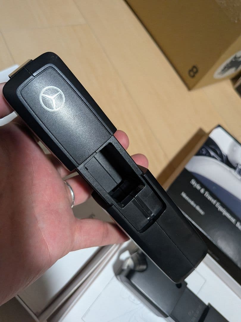 Mercedes-Benz コートハンガー & ベースサポート (ジャンク)