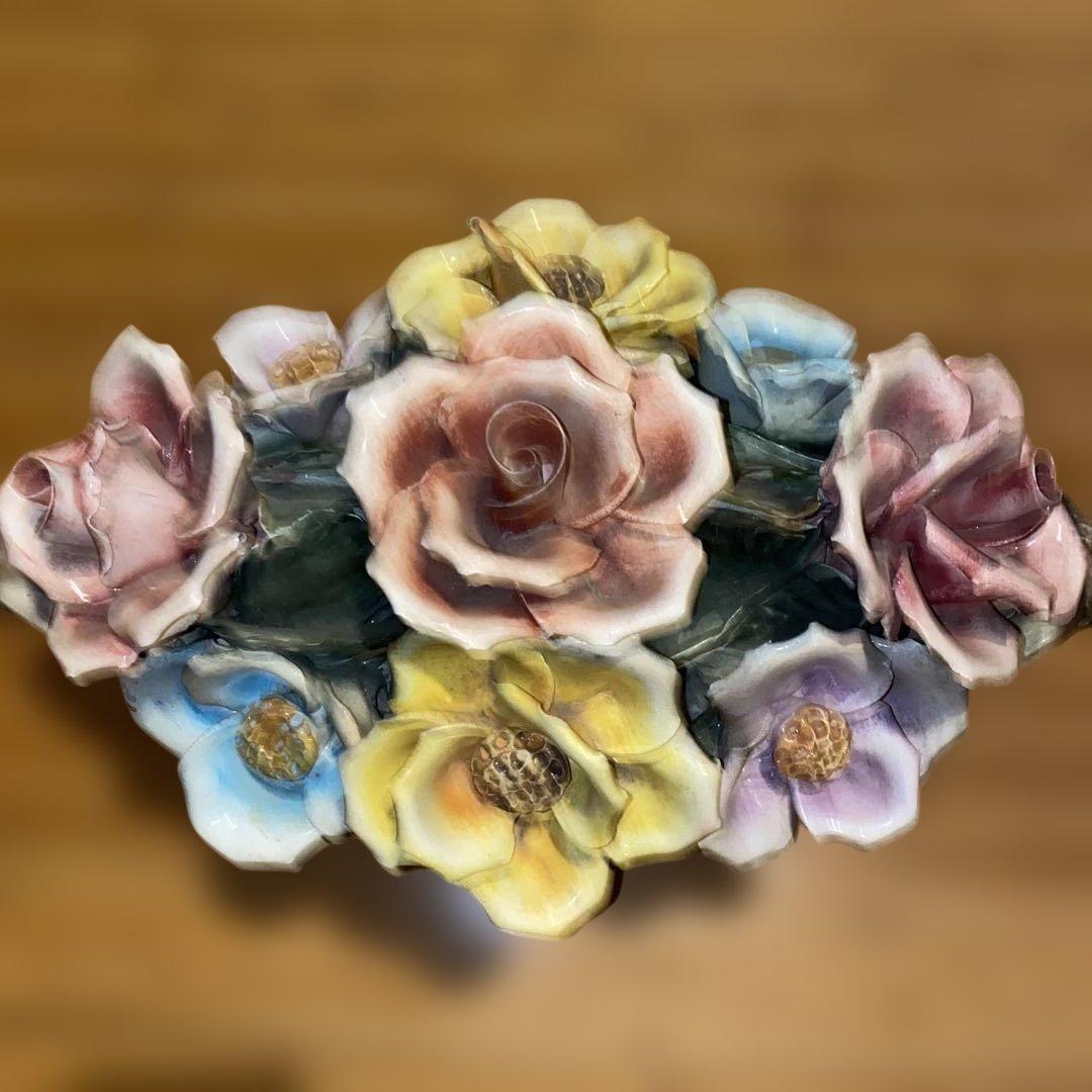 アンティーク　イタリア陶花の置物