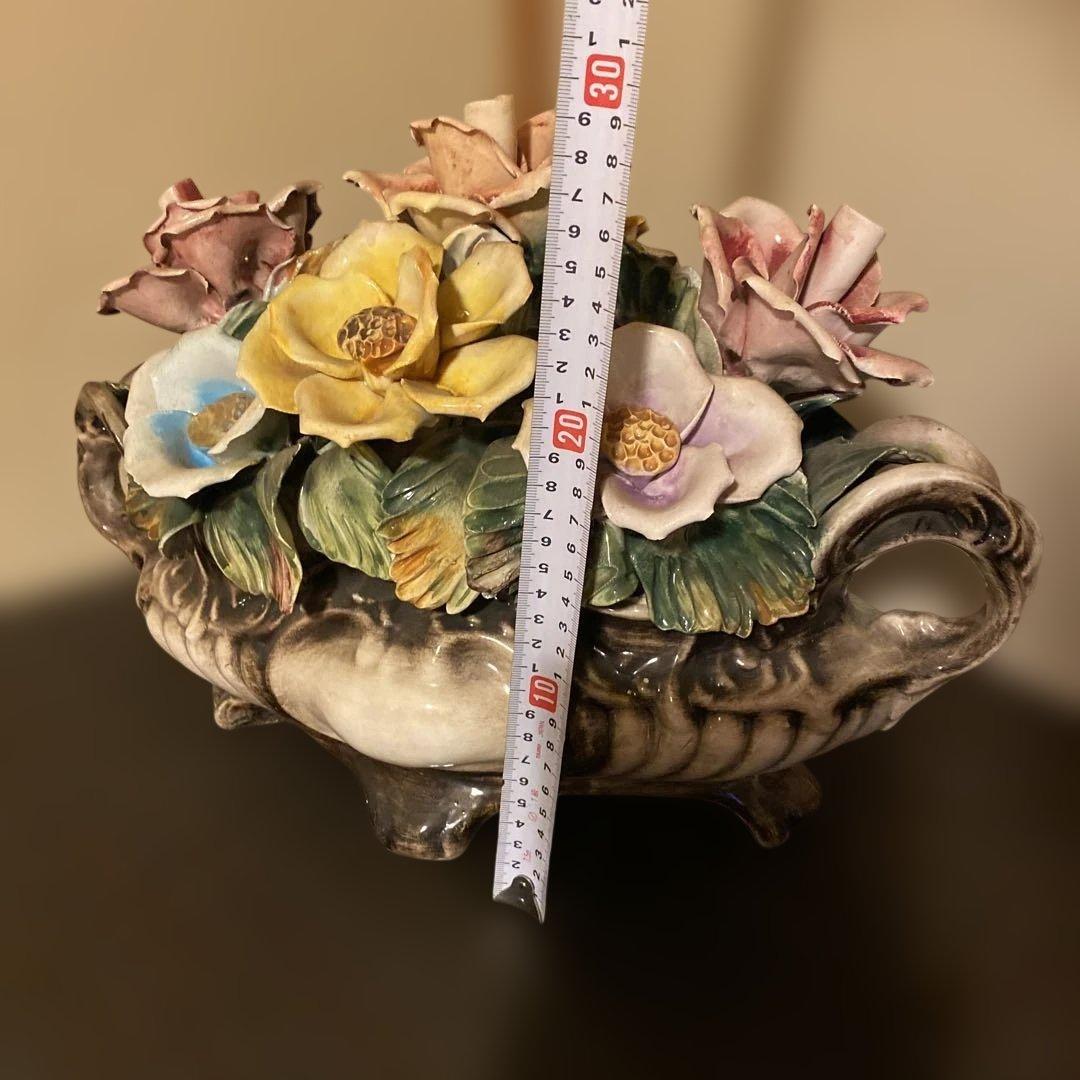 アンティーク　イタリア陶花の置物