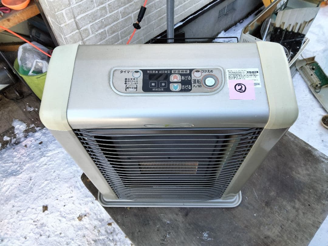 サンポットFF石油ストーブゼータス！品番「FFR‐561SX」2009年式中古品