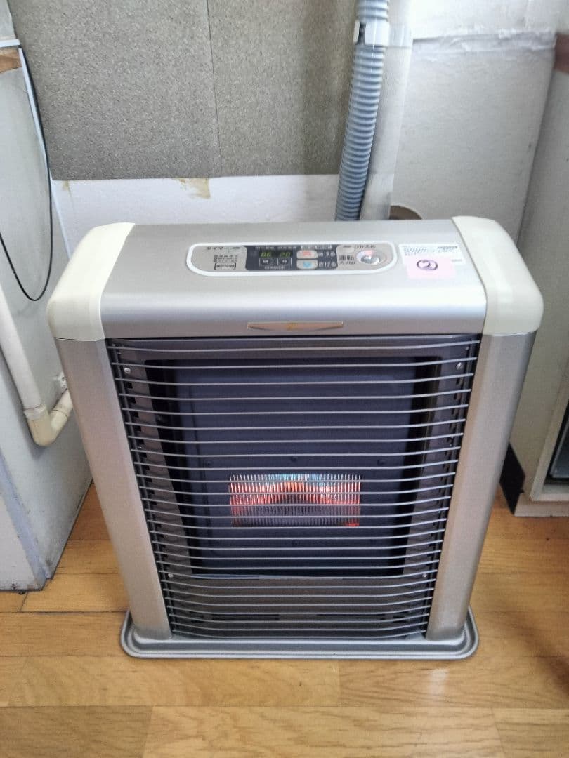 サンポットFF石油ストーブゼータス！品番「FFR‐561SX」2009年式中古品