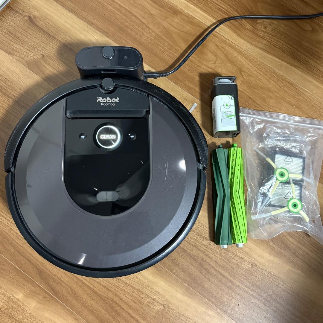 iRobot Roomba i7 ルンバ お掃除ロボット 清掃済
