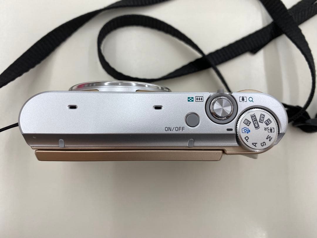 デジタルカメラ CASIO EXILIM EX-ZR1800