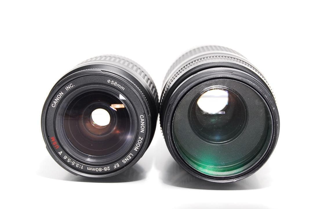 ☘️完動品☘️Canon Kiss X8I 旅行におすすめの一品！ダブルレンズ！