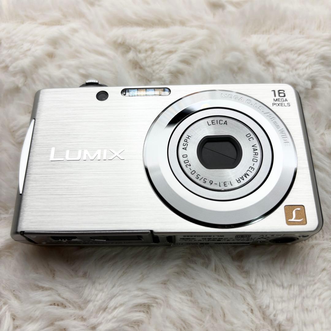 極美品 動作良好 Panasonic LUMIX DMC-FH5 シルバー