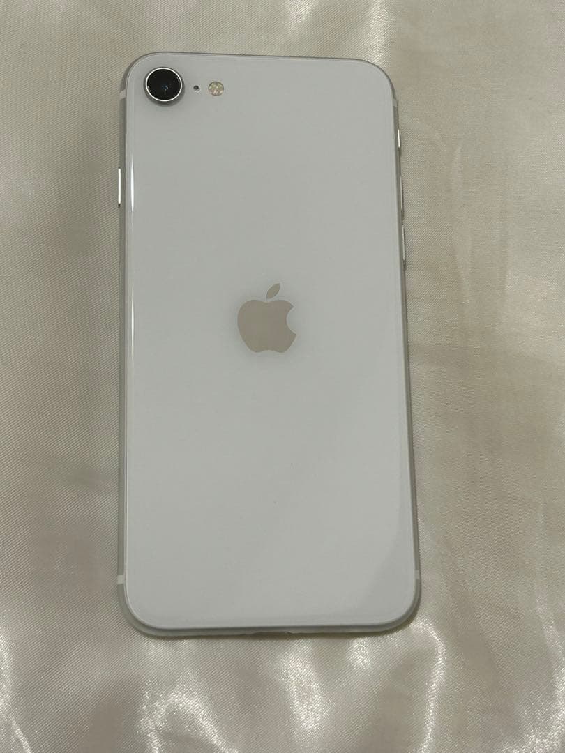 Apple iPhonese第二世代　64GB ホワイト SIMフリー