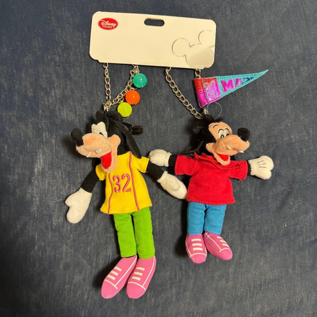 グーフィー　マックス　バッジつきペアチェーン