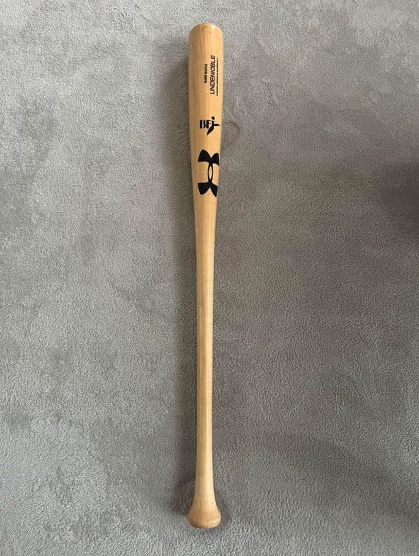 アンダーアーマー　木製バット　硬式　吉田正尚モデル