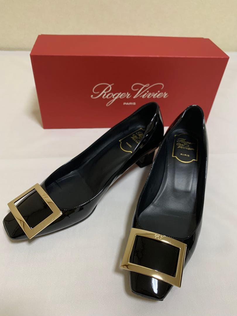 【美品】Roger Vivier ブラック エナメル　ハイヒール24cm