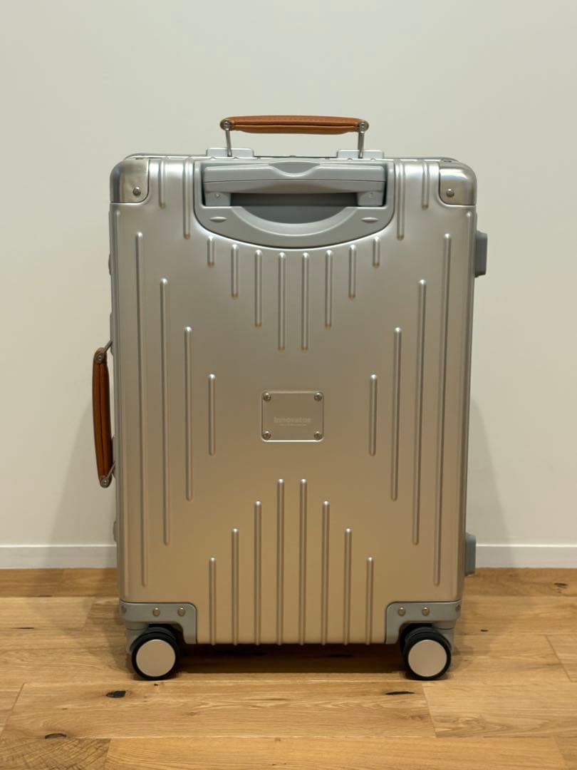 【新品未使用】イノベーター innovator アルミ 36L キャリーケース