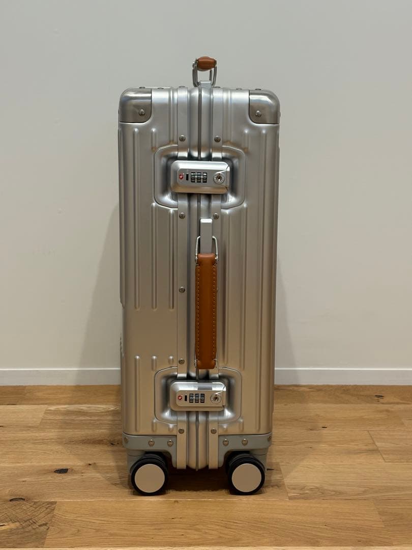 【新品未使用】イノベーター innovator アルミ 36L キャリーケース