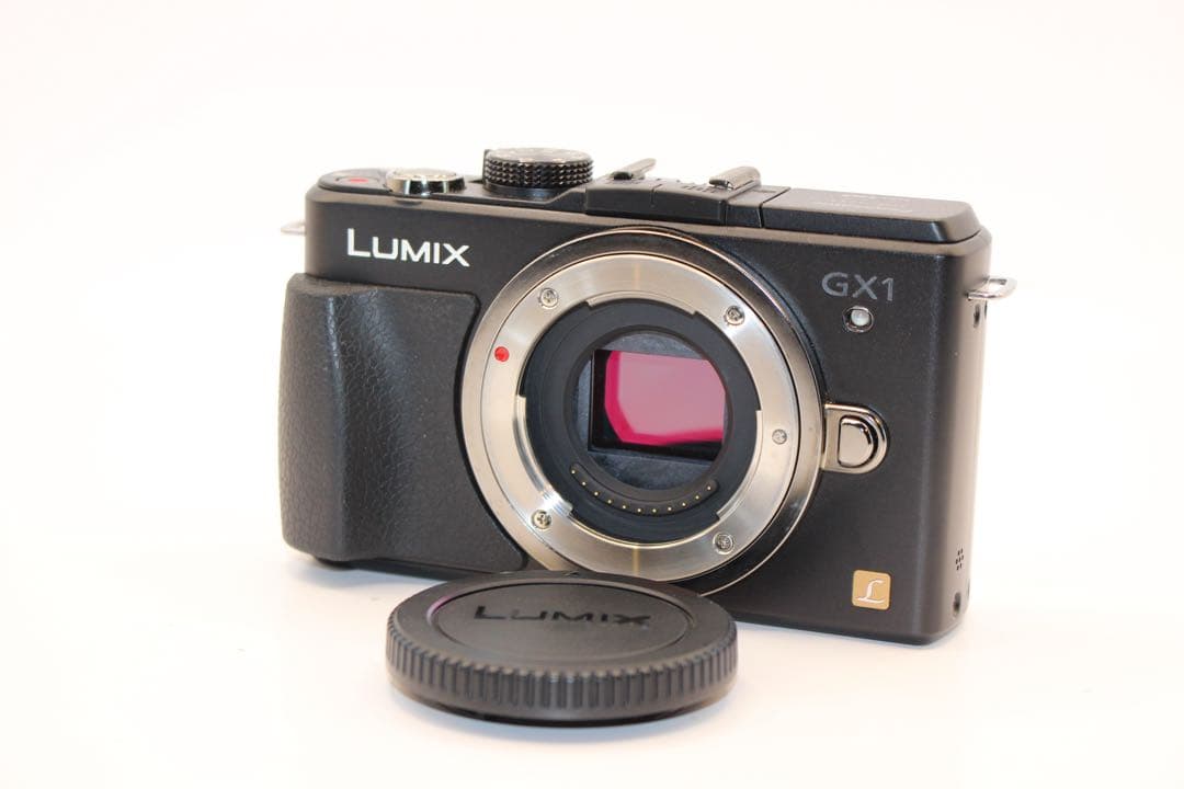 ★ショット数195回！新品級★ DMC-GX1 ボディ　ミラーレス　LUMIX