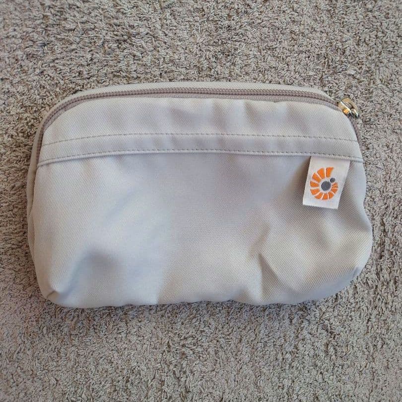 美品！ergobaby 定番抱っこ紐 パールグレー メッシュ