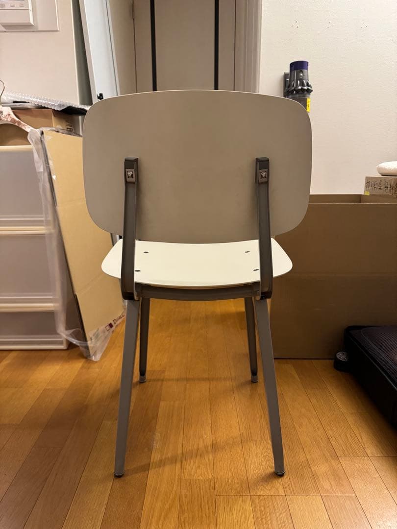 椅子 HAY REVOLT CHAIR