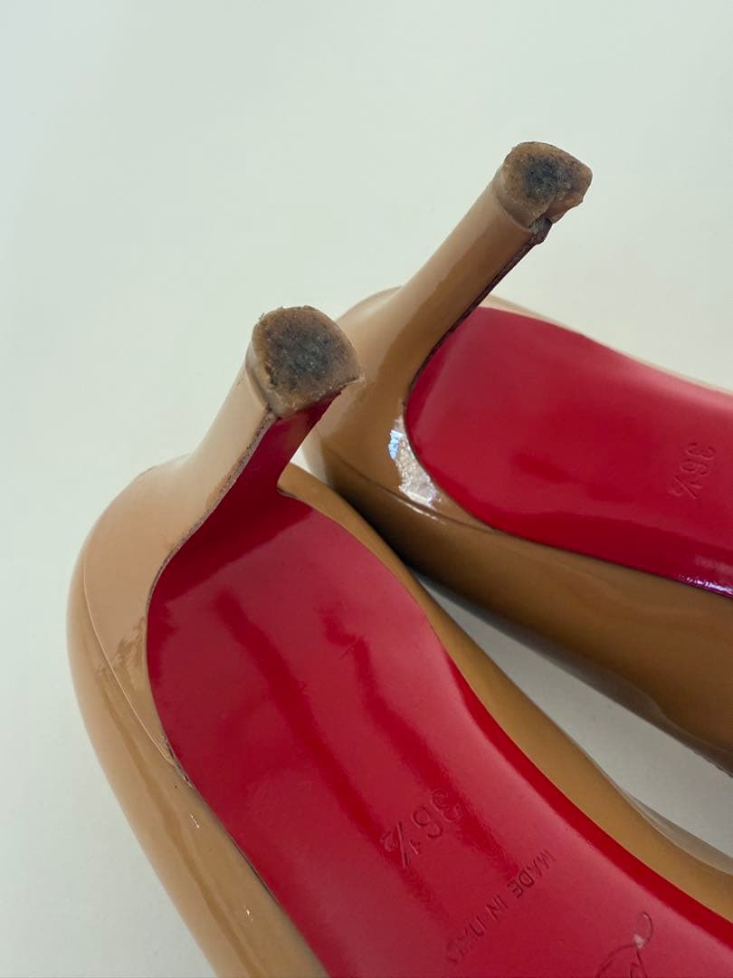 Christian Louboutin ベージュ ハイヒール　36.5