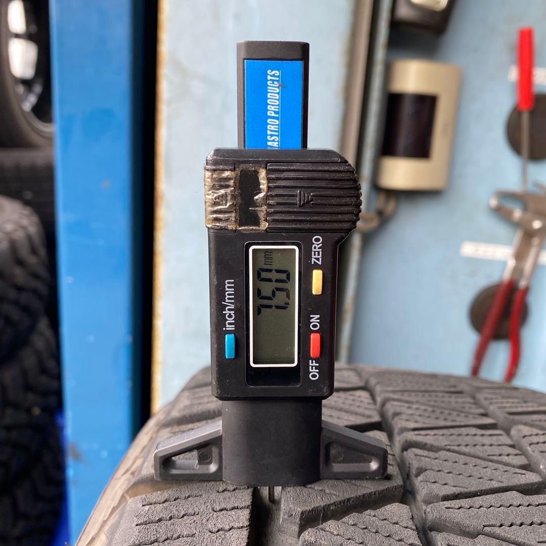 中古ブリヂストンスタッドレスセット225/60R18ハリアー、エクストレイル