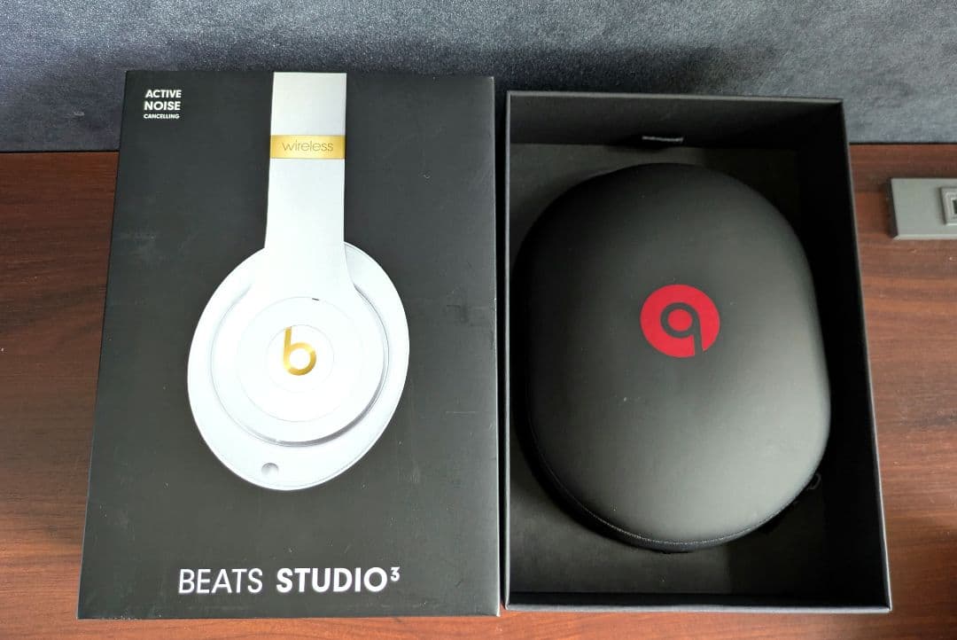 beats studio3ワイヤレスヘッドホン ホワイト