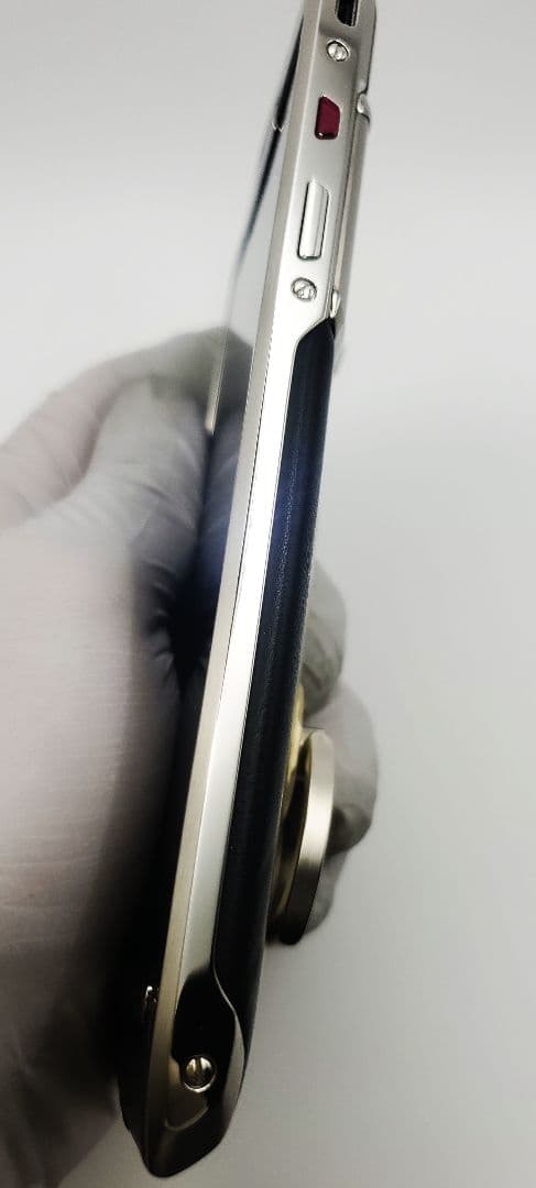 高級携帯電話Vertu Signature Touch 美品。訳あり品