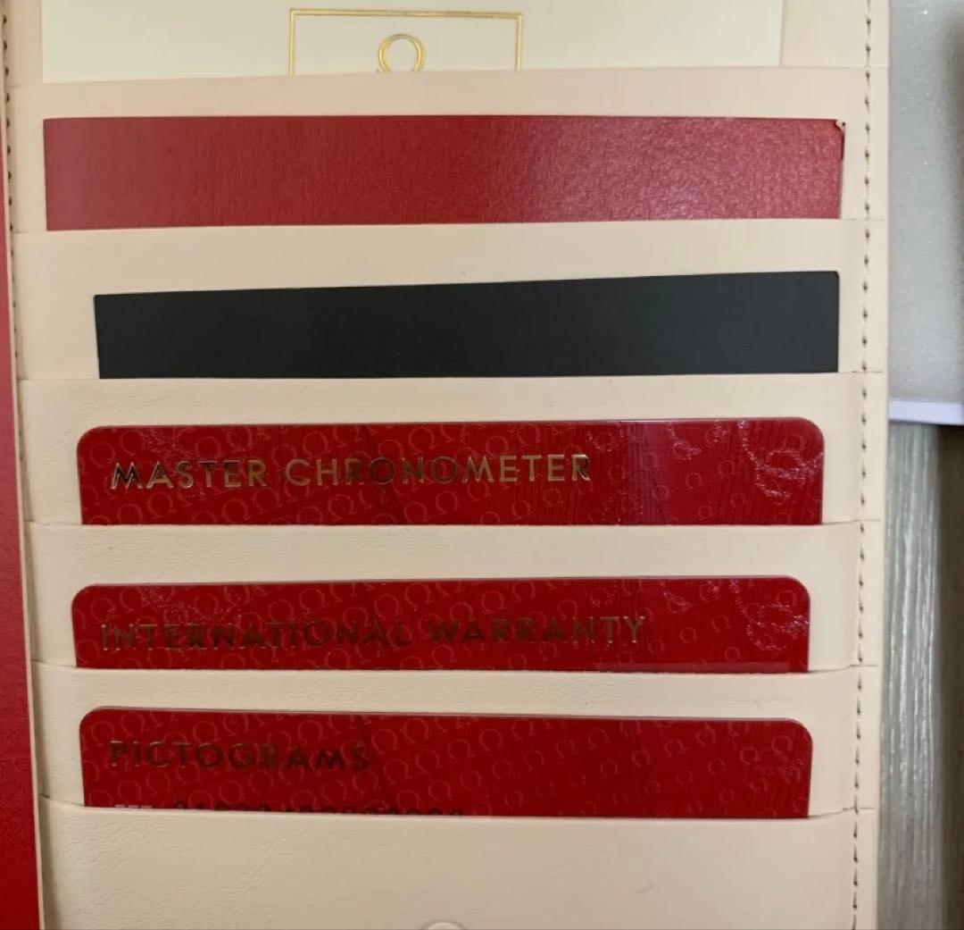 OMEGA 時計 オリジナルボックスと付属品