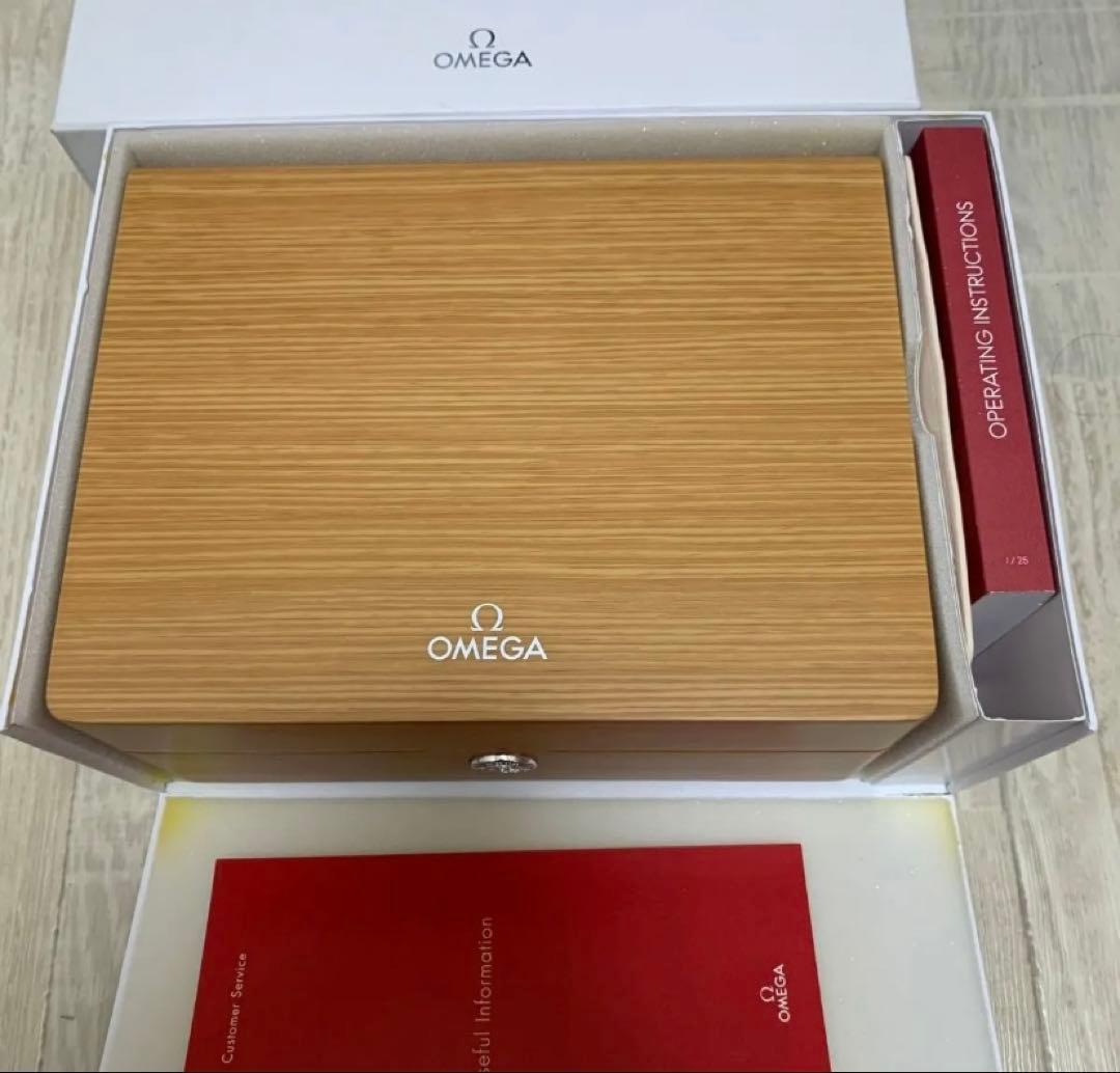 OMEGA 時計 オリジナルボックスと付属品