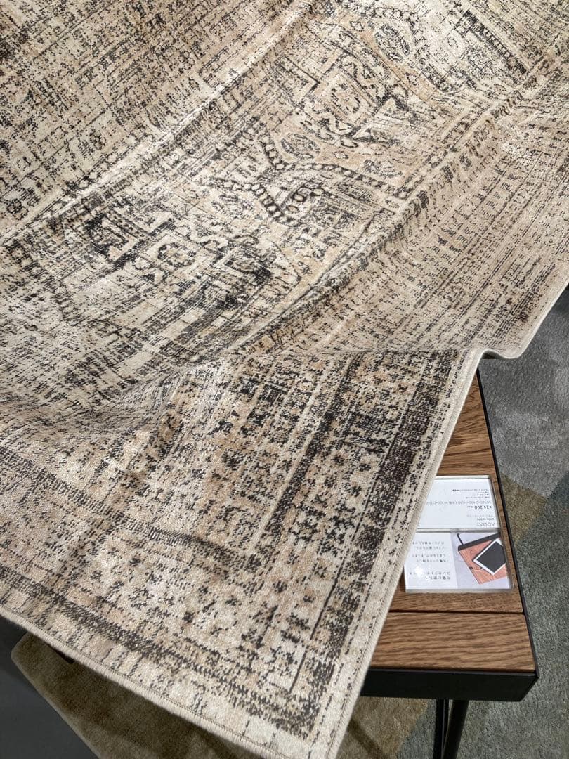 みるみる unicoラグ　NEVELネヴェル ベージュ 120×180cm