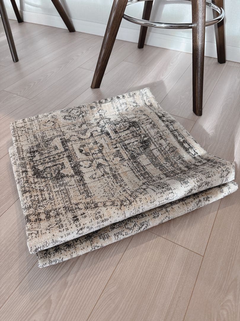 みるみる unicoラグ　NEVELネヴェル ベージュ 120×180cm