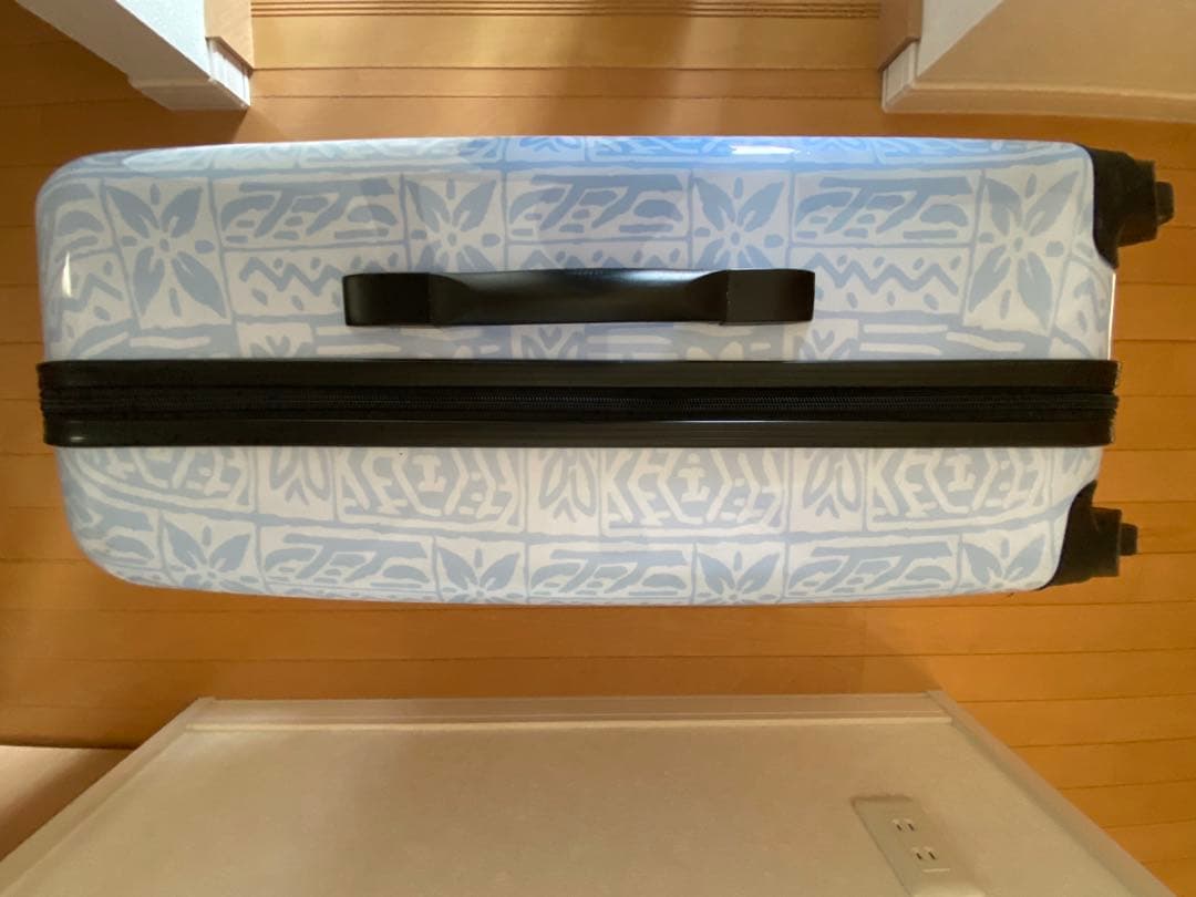 希少！美品！ディズニー　アウラニ　ダッフィー　スーツケース