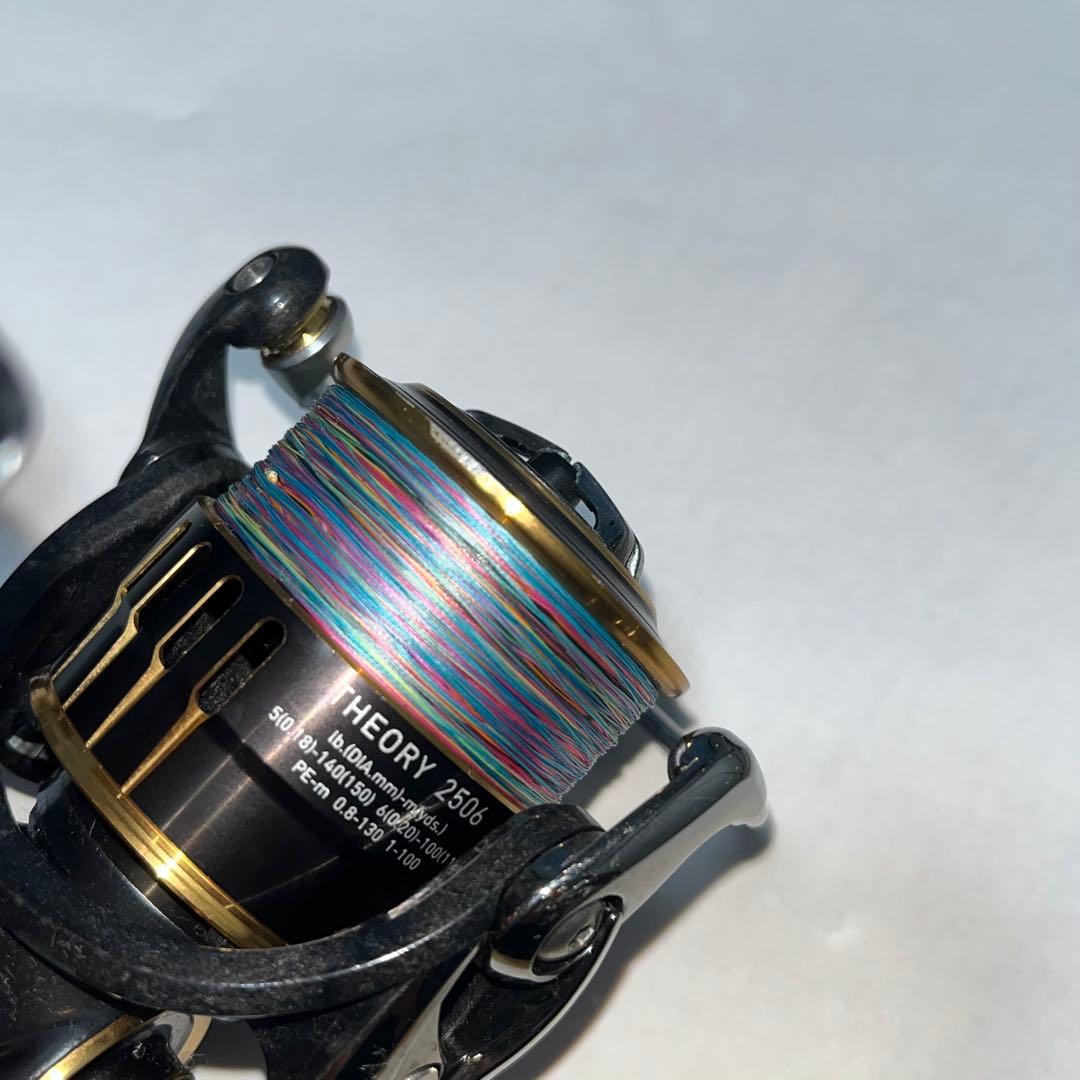DAIWA THEORY セオリー2506 スピニングリール美品軽量高剛性