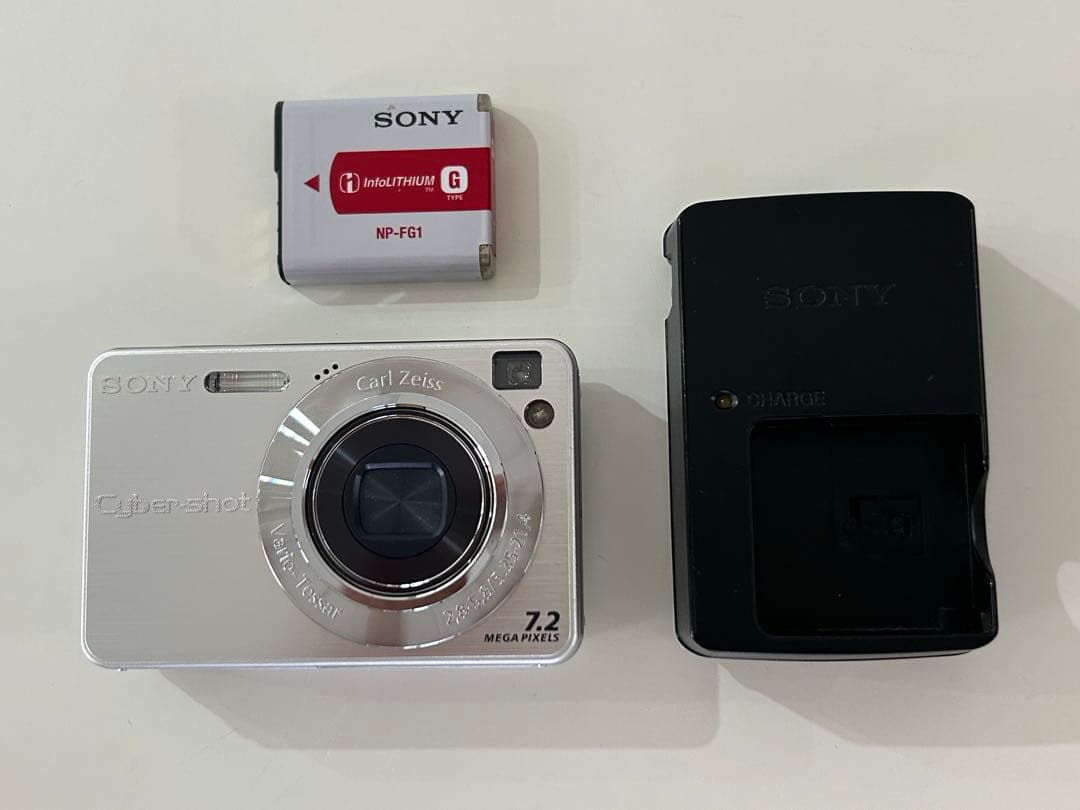 Sony Cyber-shot DSC-W120 シルバー 7.2MP