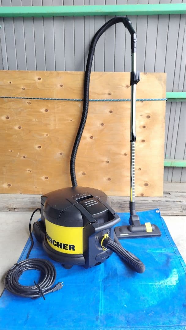 KARCHER（T201） 掃除機 収納可能アクセサリー付き