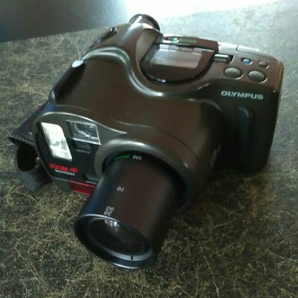オリンパスカメラIZ M 330