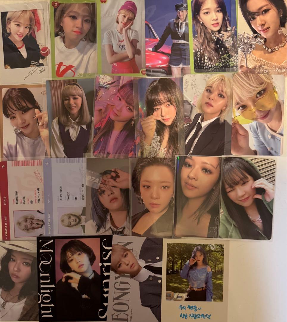 【最終値下げ】TWICE 100枚以上トレカ&その他特典セット