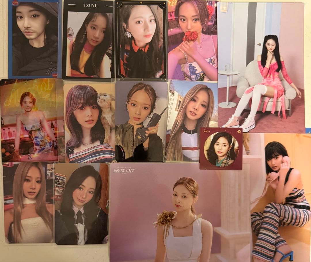 【最終値下げ】TWICE 100枚以上トレカ&その他特典セット