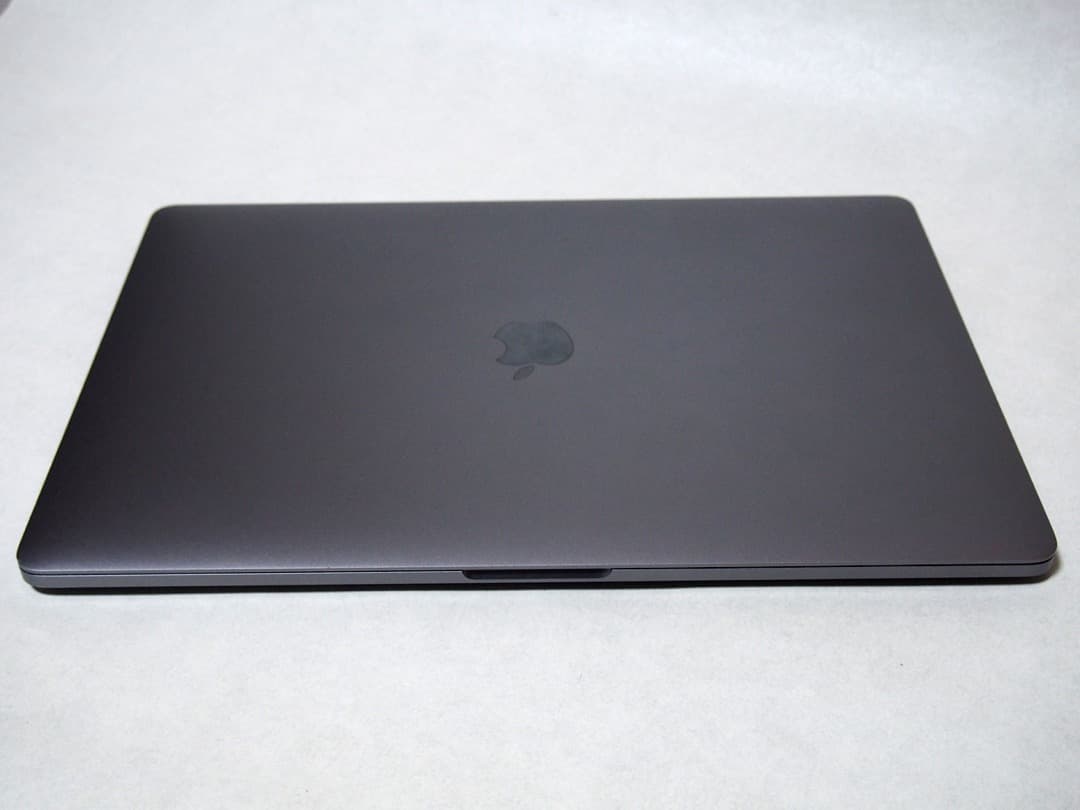 美品 Apple MacBook Pro 2018 15インチ 16G/250G