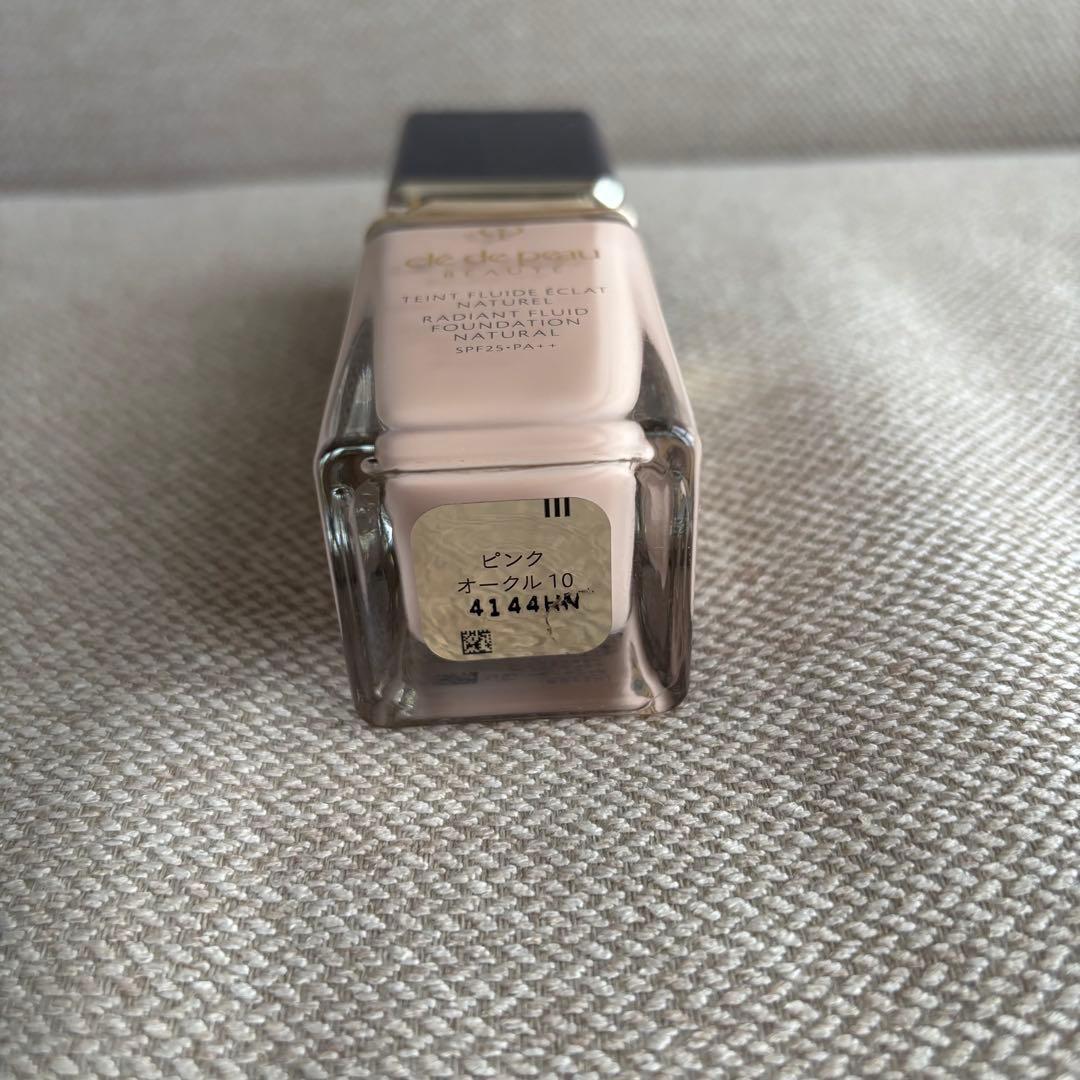 クレ・ド・ポー ボーテ タンフリュイドエクラナチュレル ピンクオークル10